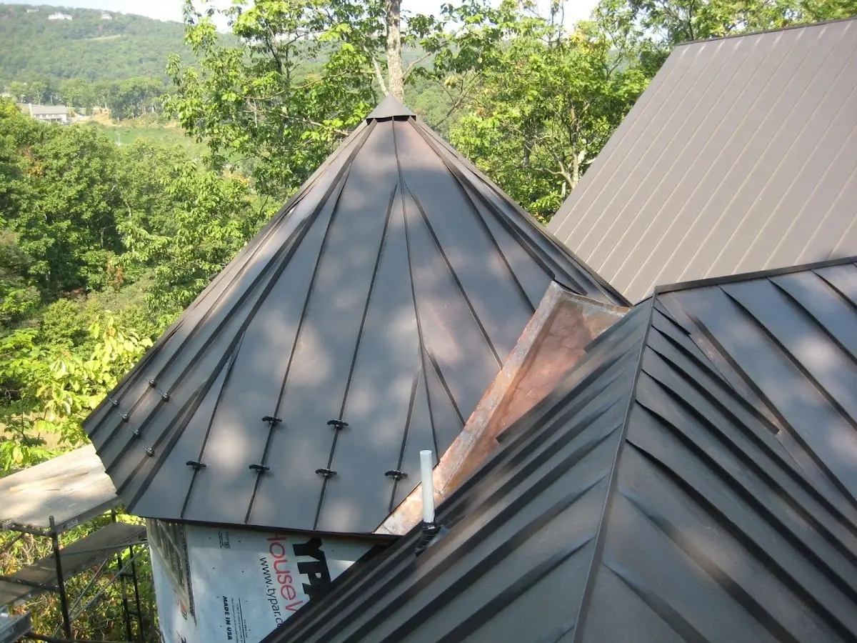 Professional Gutter Cleaning by Craftsman Roofing in Ashley Heights
